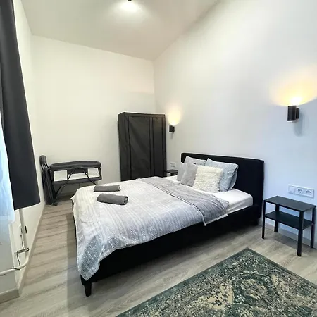 Smart Near The Westend City Center Budapest