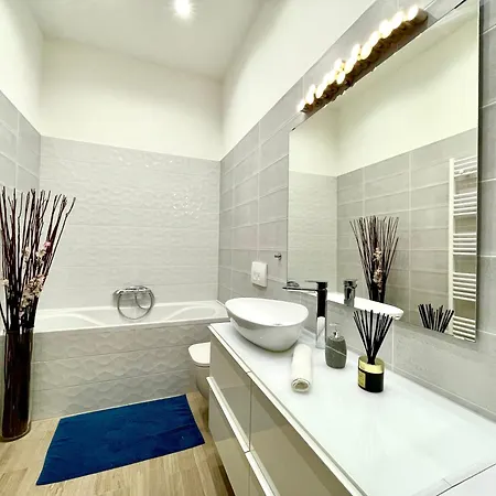 Apartment Smart Near The Westend City Center