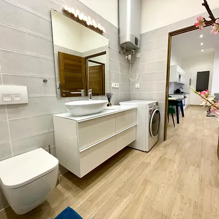 Apartment Smart Near The Westend City Center Budapest