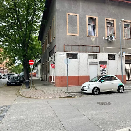 Smart Near The Westend City Center Apartment