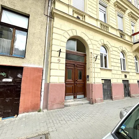 Smart Near The Westend City Center Apartment